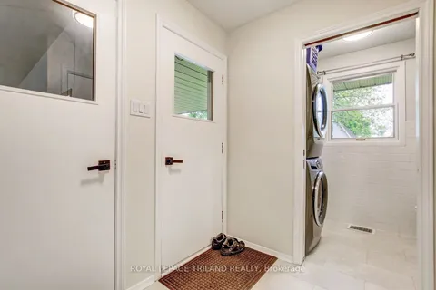 9460 Currie Road, ON N0L 2M0