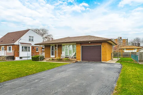 90 Pottruff Road, ON L8H 2M1