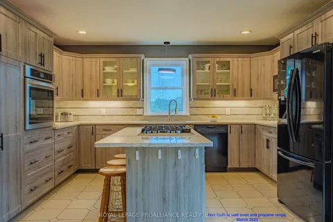 5460 Hinchinbrooke Road, South Frontenac, ON K0H 1W0