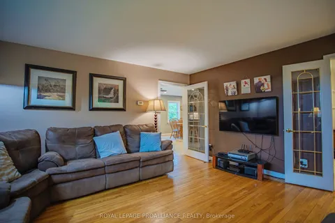 5460 Hinchinbrooke Road, South Frontenac, ON K0H 1W0
