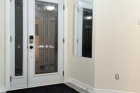 17 Rideaucrest Drive, ON K2G 6A4