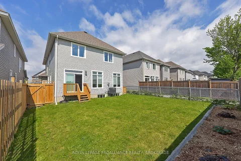 516 Savannah Court, ON K7P 0C4