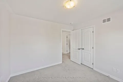 516 Savannah Court, ON K7P 0C4