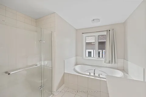 516 Savannah Court, ON K7P 0C4