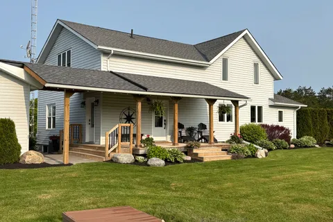2433 County Road 121 Road, ON K0M 1C0