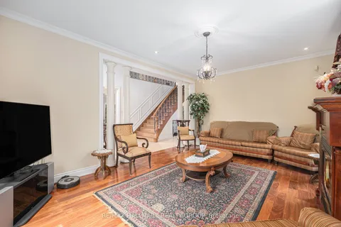 4633 Albion Road, ON K1X 1A4