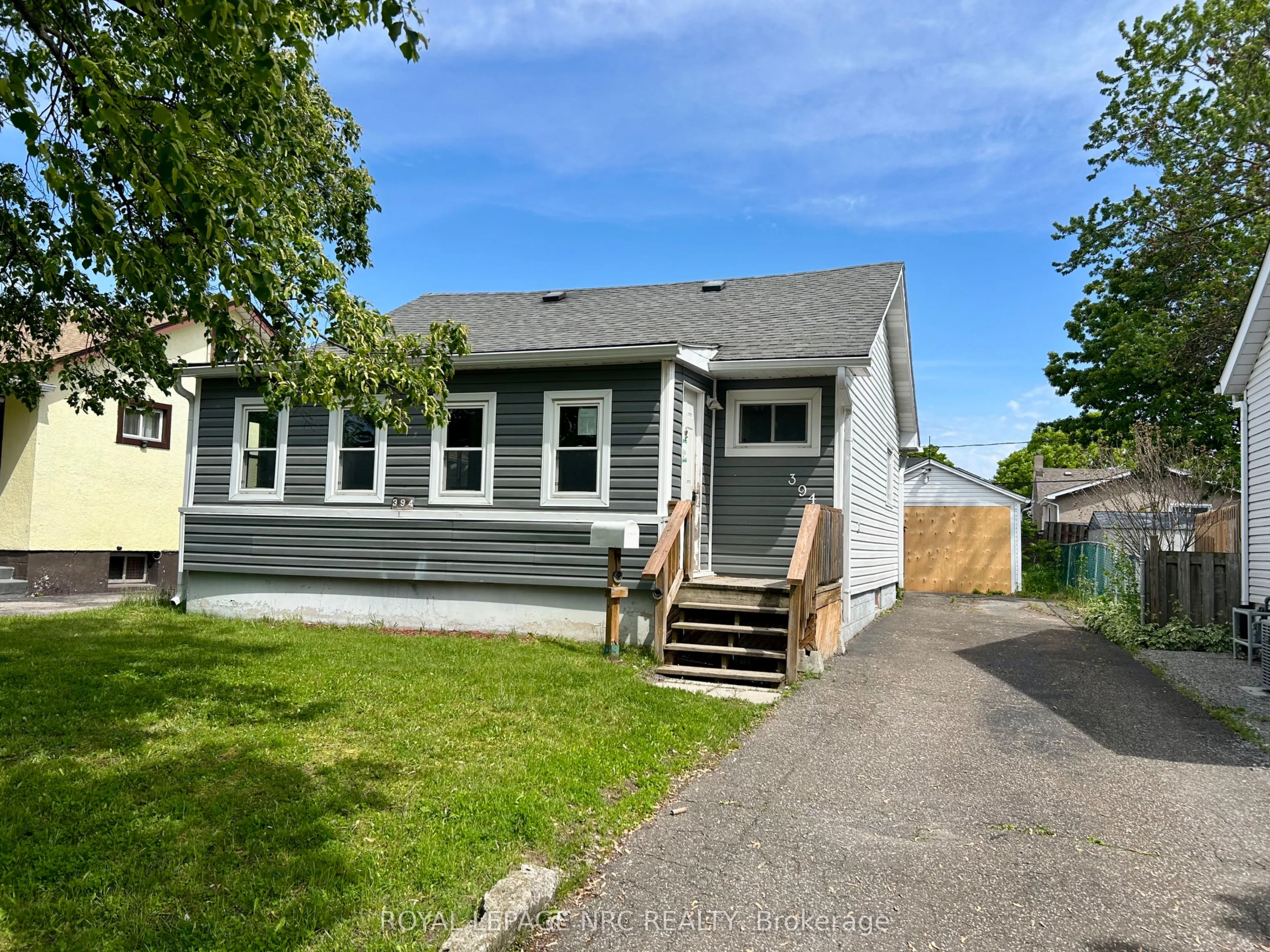394 Fleet Street, ON L3B 4X5