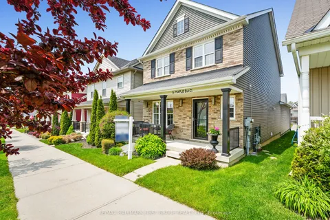 14 Maple Boulevard, ON L1A 0C1