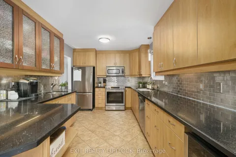 2031 Moncrief Road, ON K9K 1B2