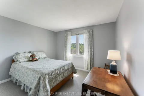 656 Rivermeade Avenue, ON K7M 7Z6