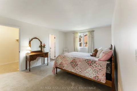 656 Rivermeade Avenue, ON K7M 7Z6