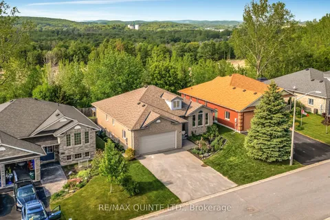 29 Northview Lane, ON K8V 6X6