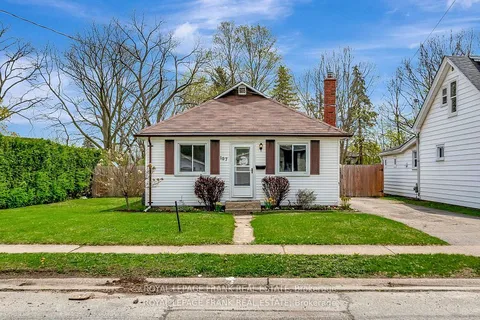 107 Fulton Street, ON N3R 4E9