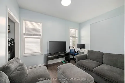 330 Salisbury Street, ON N5Y 3A9