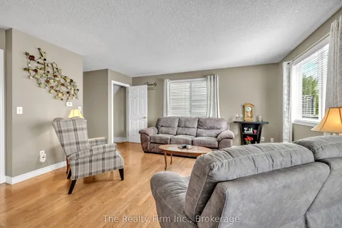 868 Stonegate Drive, ON N4V 1G4