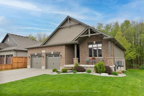 52 Kemp Crescent, ON N7G 0G3