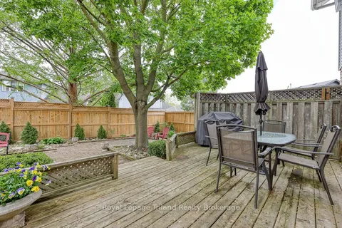 14 Blackfoot Place, ON N4T 1E2