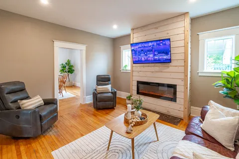 15 Lorne Street, ON P1H 1V6