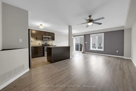 10 BELLFLOWER Boulevard, ON L0R 1P0