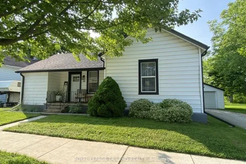 Detached 2 bedroom 1 bathroom at 54 Broadway Street in Lambton Shores - MLS# X12192618