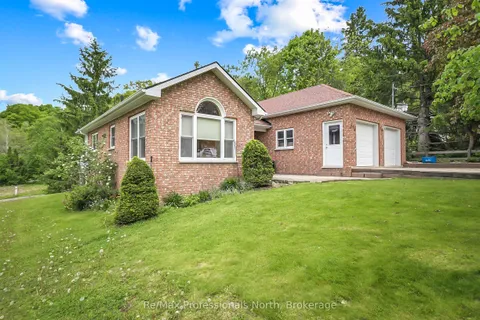 490 Brown Street, Gravenhurst, ON P1P 1G6