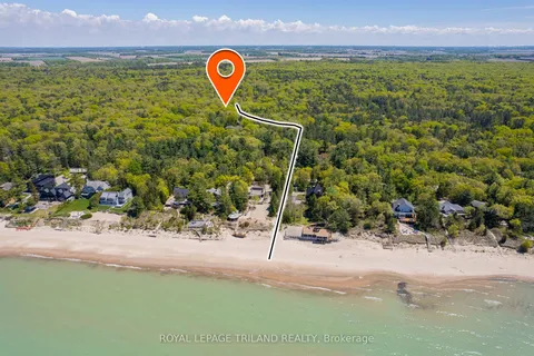 10445 Pinetree Drive, Lambton Shores, ON N0M 1T0