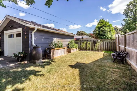 107 Ellis Crescent, ON N2J 2C1