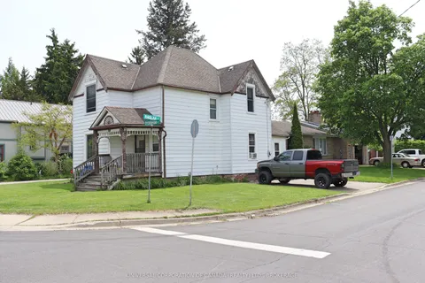 124 Sydenham Street, ON N5H 1M7