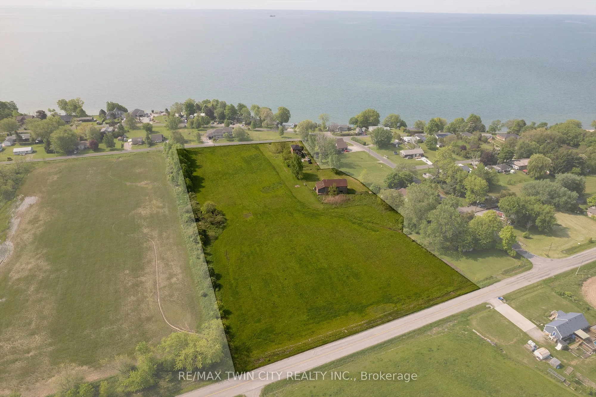 29 OLD LAKESHORE Road, ON N0A 1N3