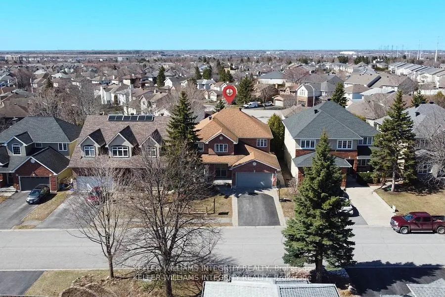 9 Shannondoe Crescent, ON K2M 2C8