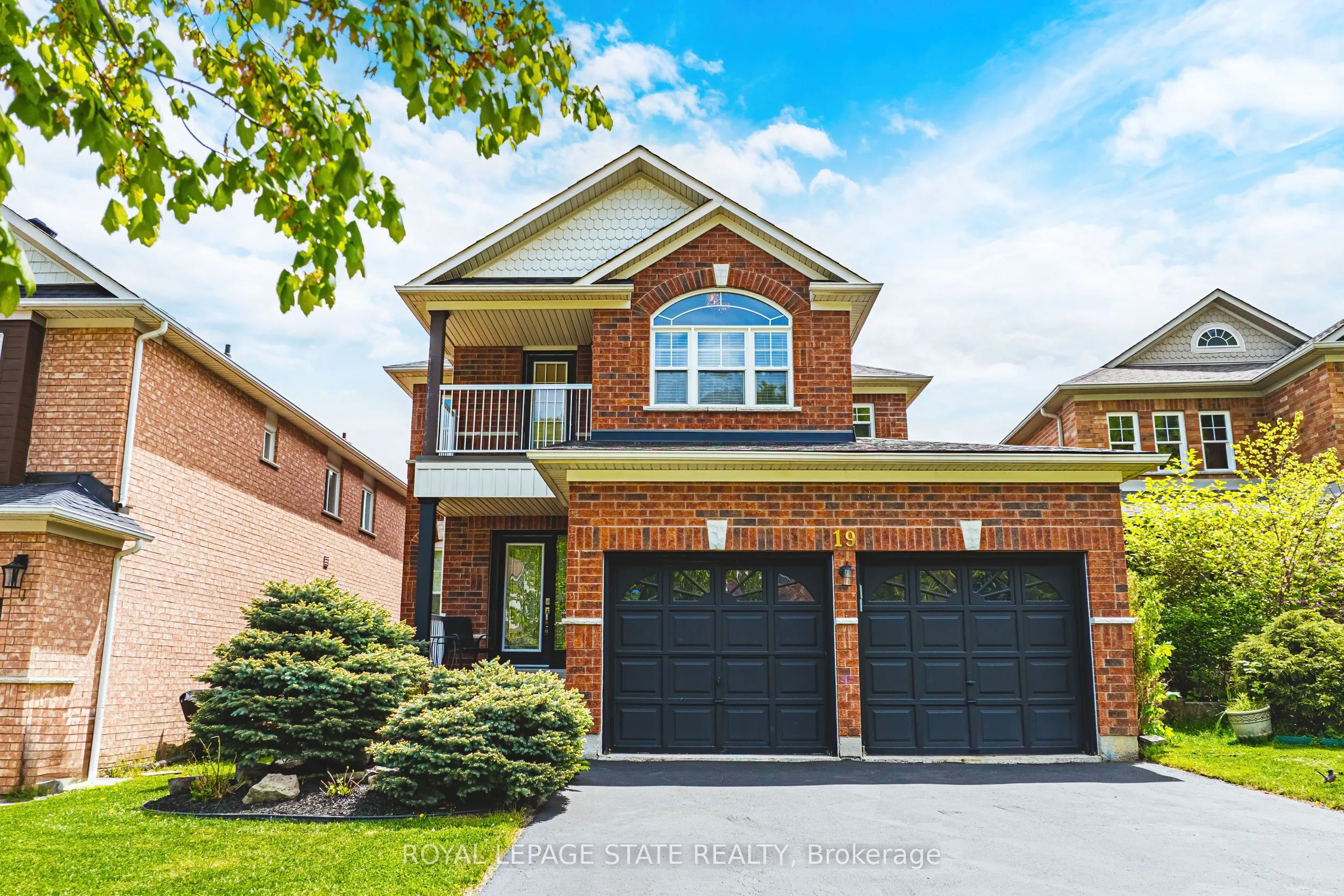 19 Gwyn Court, ON L9H 7S1