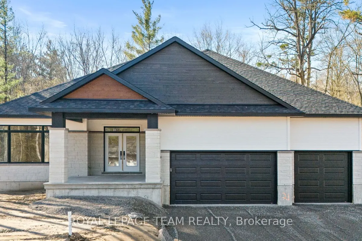 79 Hogan Drive, ON K7S 0H8