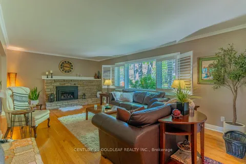 1536 Caton Street, ON K1H 6J4