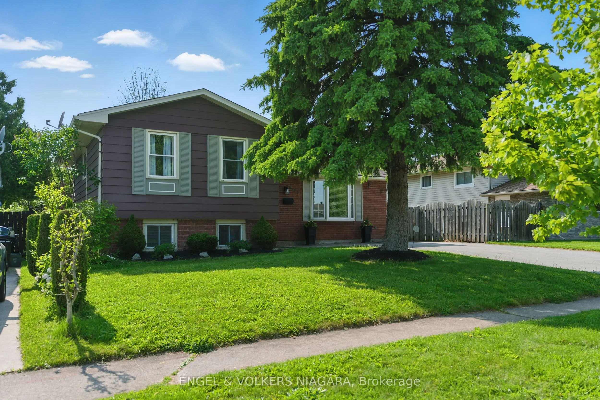 6137 Kirkland Drive, ON L2H 2A7