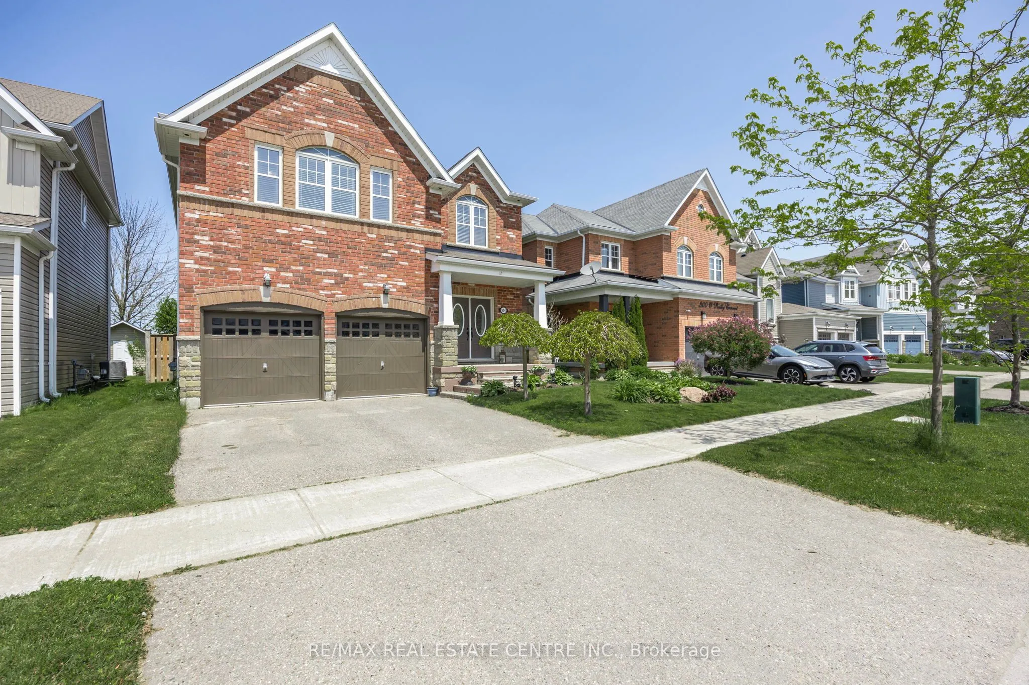 904 O'Reilly Crescent, ON L9V 2S7