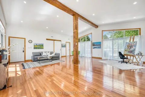 1336 Safari Road, Hamilton, ON L0R 1V0