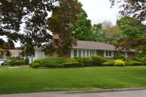 9 Parkview Heights, ON K8V 5L9