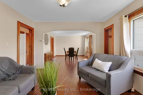 239 Becken Crescent, ON L3B 5N4