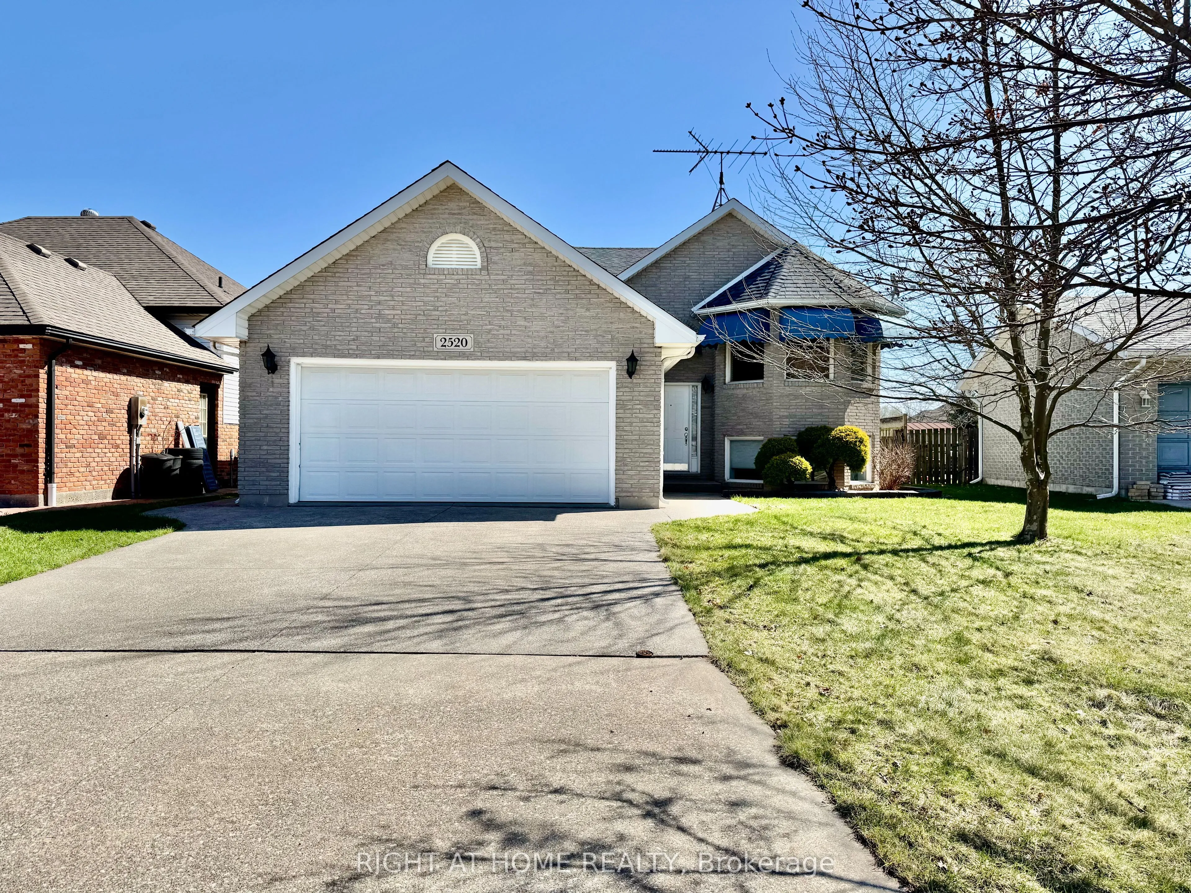 2520 Strawberry Drive, ON N9K 1C3