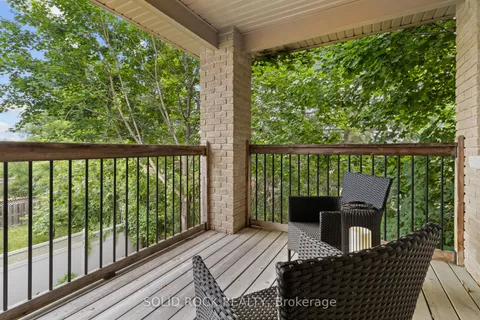 120 Rossland Avenue, ON K2G 2L3
