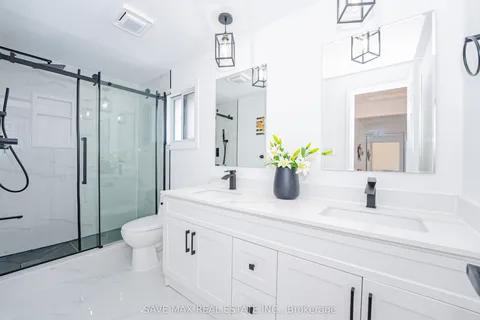 281 PARKMOUNT Drive, ON N2L 5R4