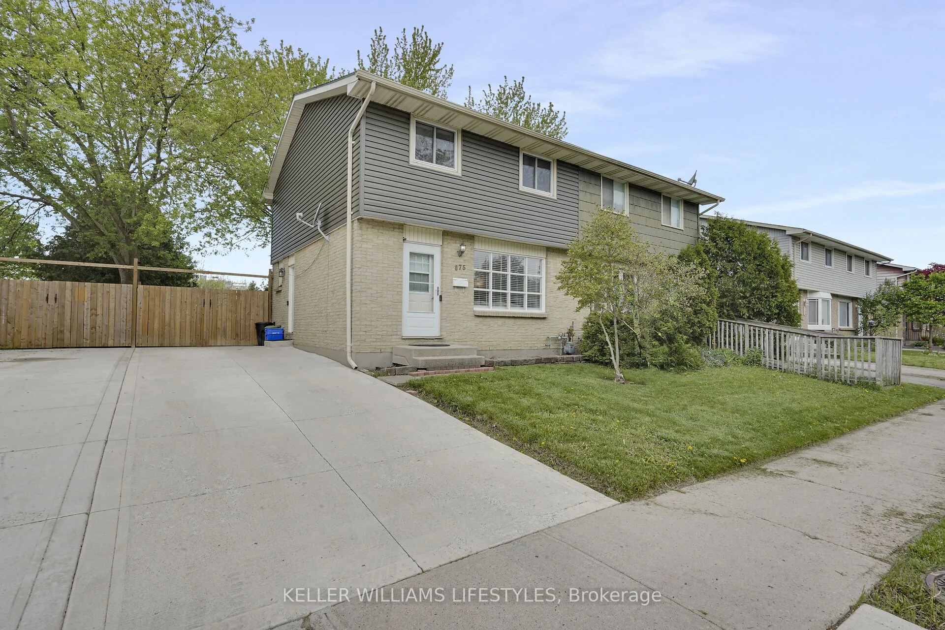 875 Dearness Drive, ON N6E 1Y4