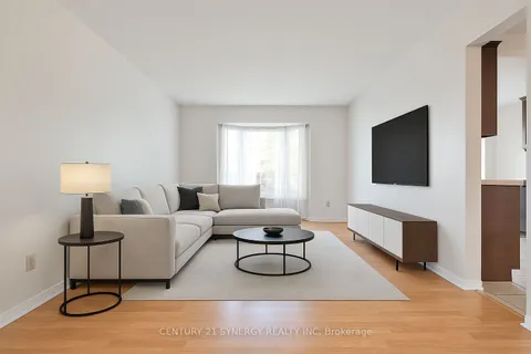 861 KARSH Drive, ON K1G 4T9
