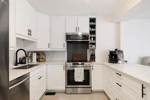19 Armadale Crescent, ON K2J 4A4