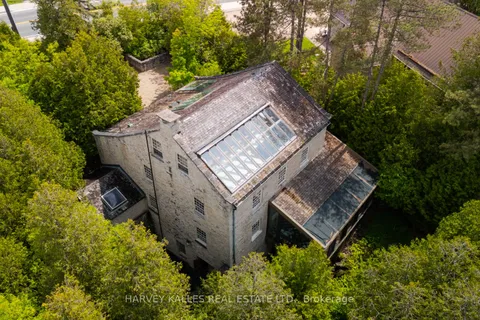 243 Main Street, ON N0B 2K0