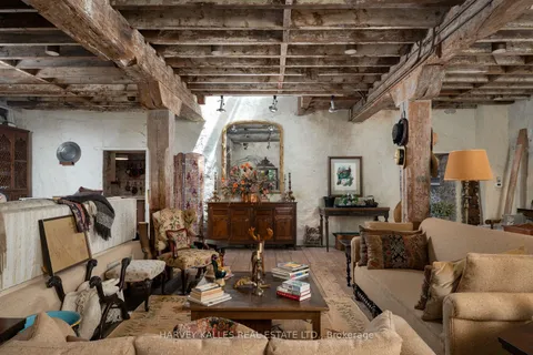 243 Main Street, ON N0B 2K0