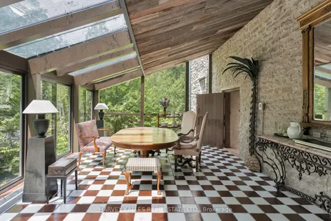 243 Main Street, ON N0B 2K0