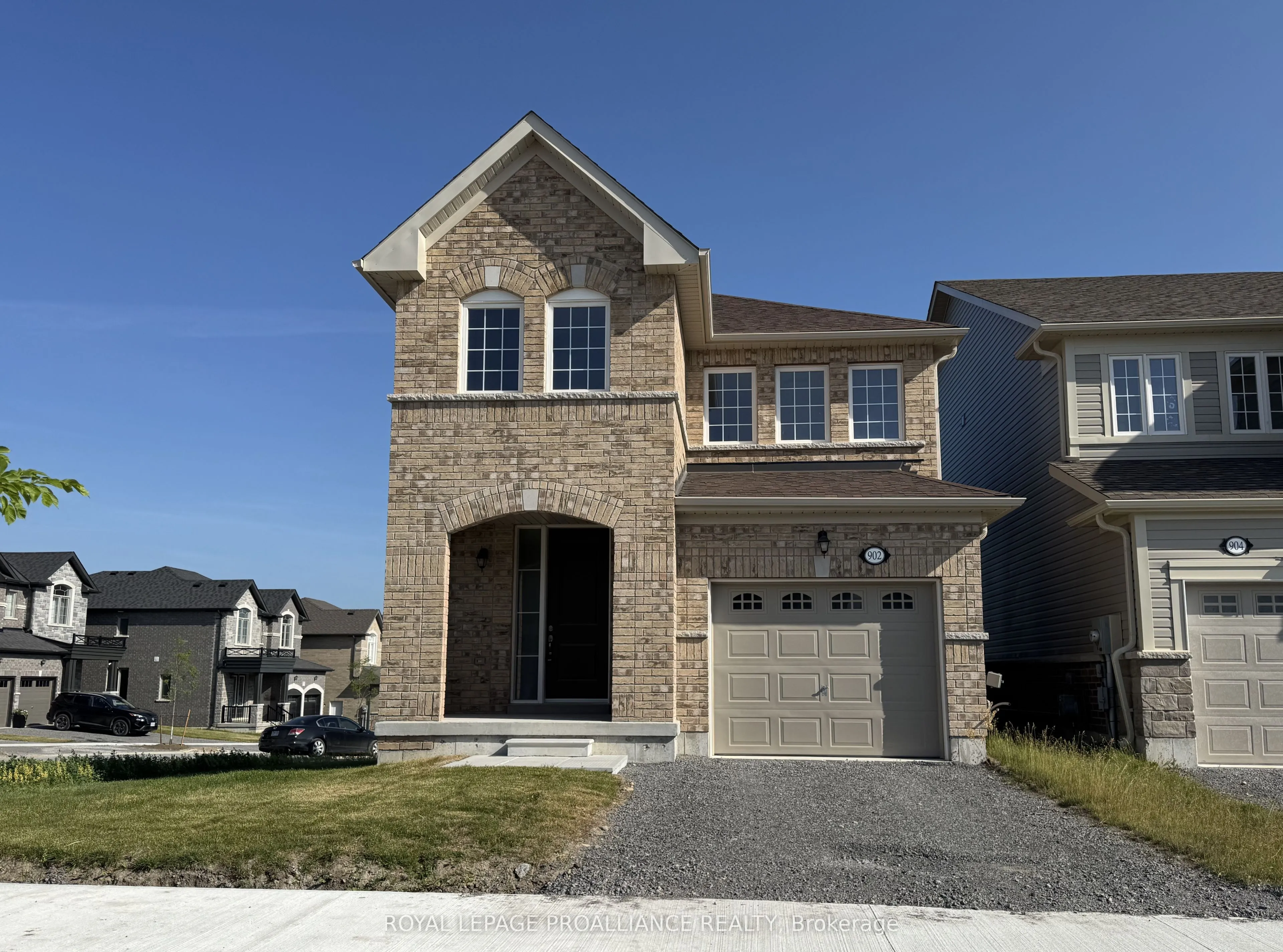 902 Bamford Terrace, ON K9K 0H4