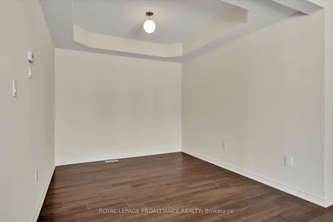 902 Bamford Terrace, ON K9K 0H4