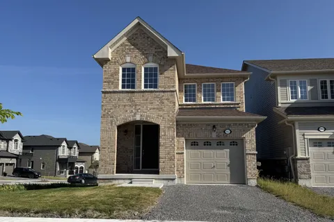 902 Bamford Terrace, ON K9K 0H4